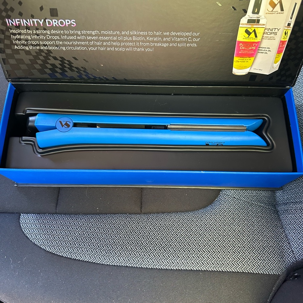 Hair Straightener by Straight Ahead